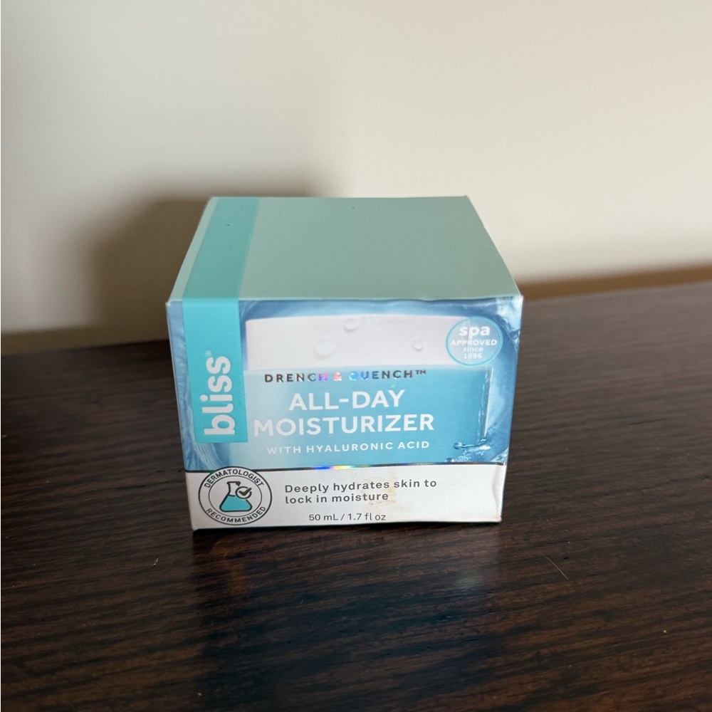 Bliss Drench & Quench All-Day Moisturizer - Blue and White